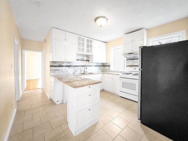 Photo - 24 Montvale St Apartment