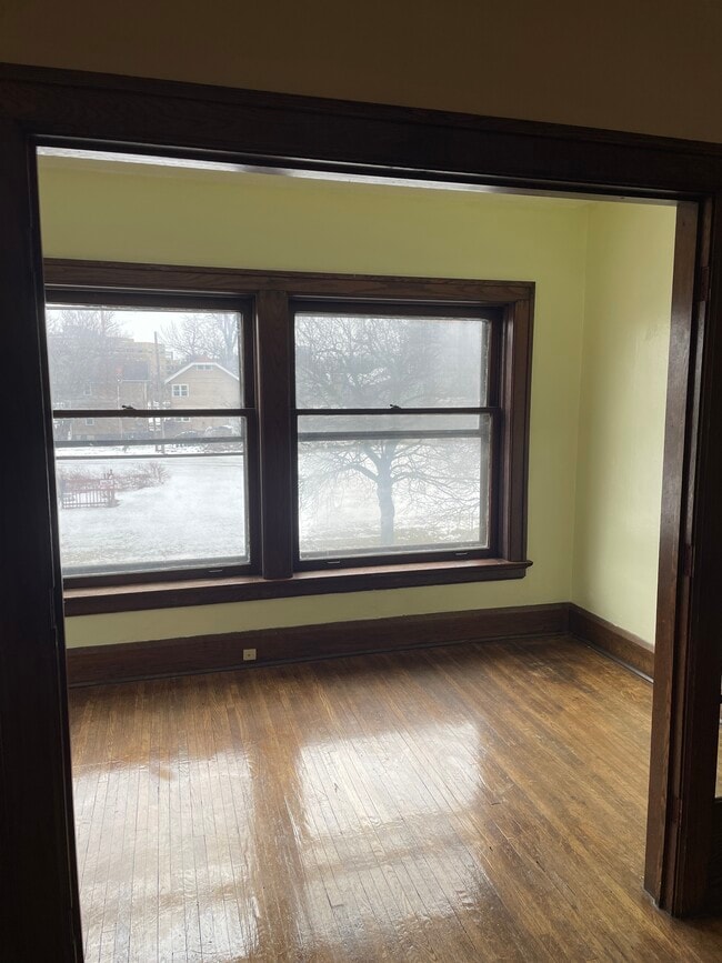Sun room - 414 Floyd St