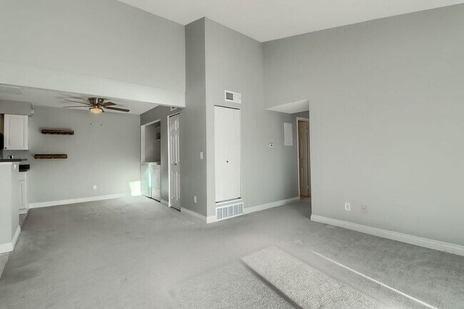 Foto del edificio - 12005 E Harvard Ave