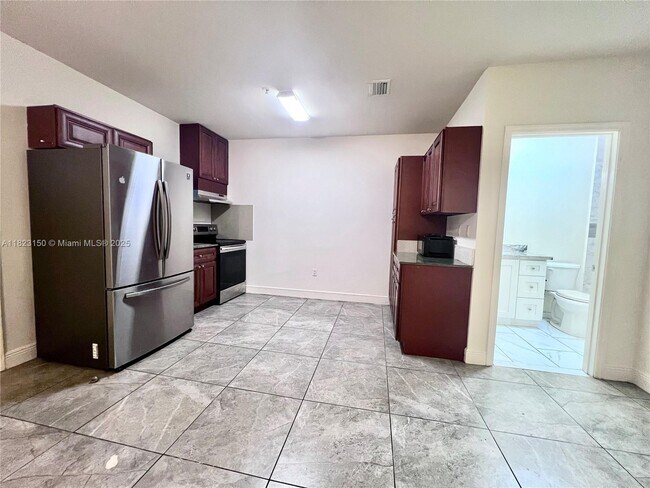 Foto del edificio - 1830 NW 1st St