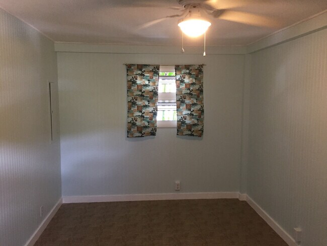 Building Photo - Ocean Views! Single Family!