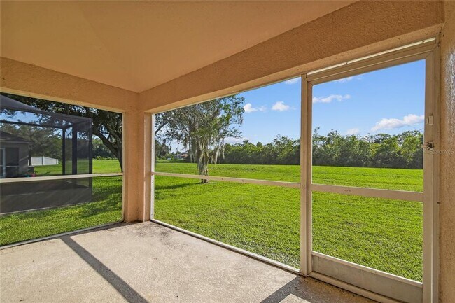 Foto del edificio - 18220 Portside St