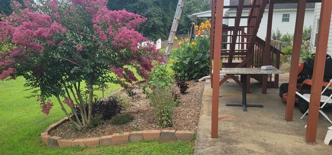 Building Photo - 3072 Planters Mill Dr
