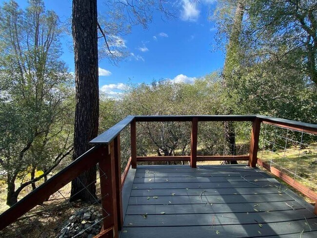 Building Photo - 21180 Pokie Dr