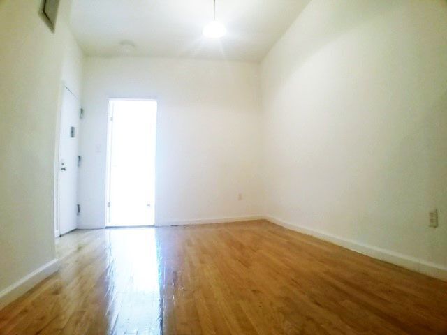 Foto del edificio - 260 Jefferson St