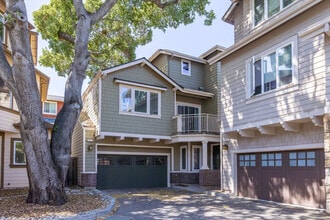 Building Photo - 111 Mirabel Pl