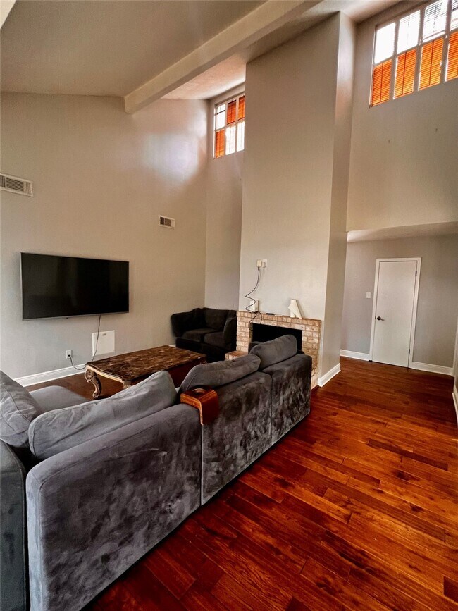 Building Photo - 11613 Pinyon Pl