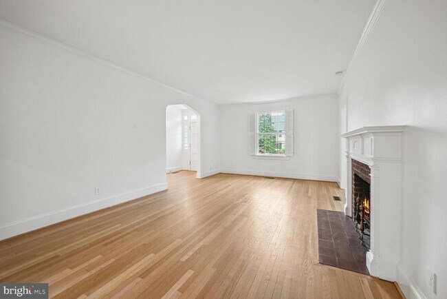 Building Photo - 114 Summerfield Rd