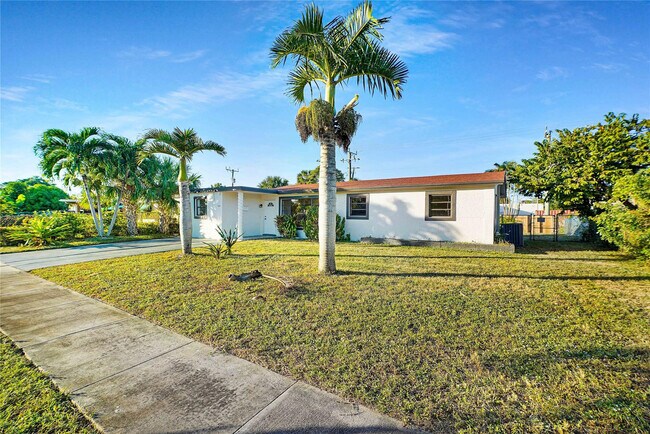 Foto del edificio - 3613 SW 1st St