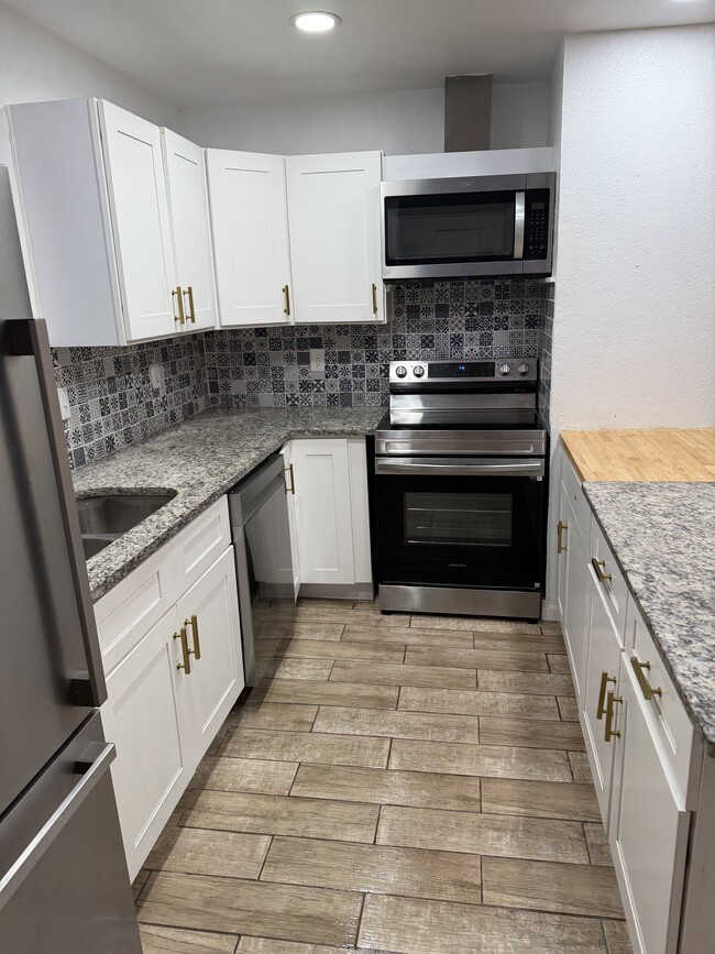 Building Photo - Stacey Bear Apartments