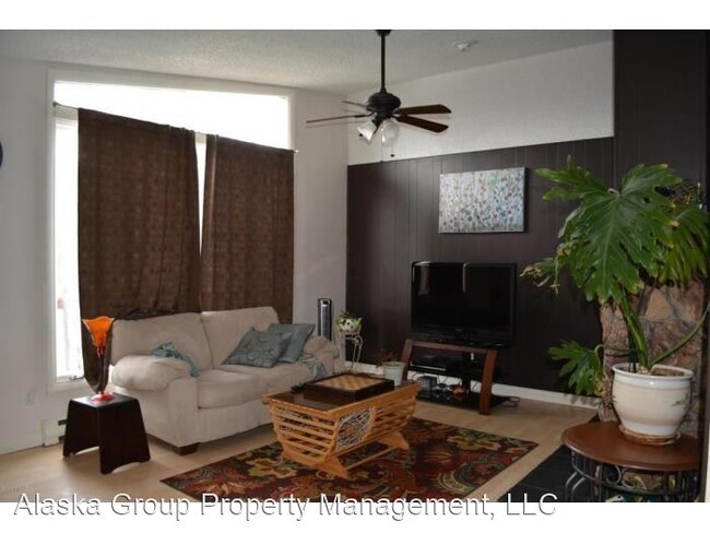Foto del edificio - 2 br, 1 bath House - 8624 Boundary Ave N2