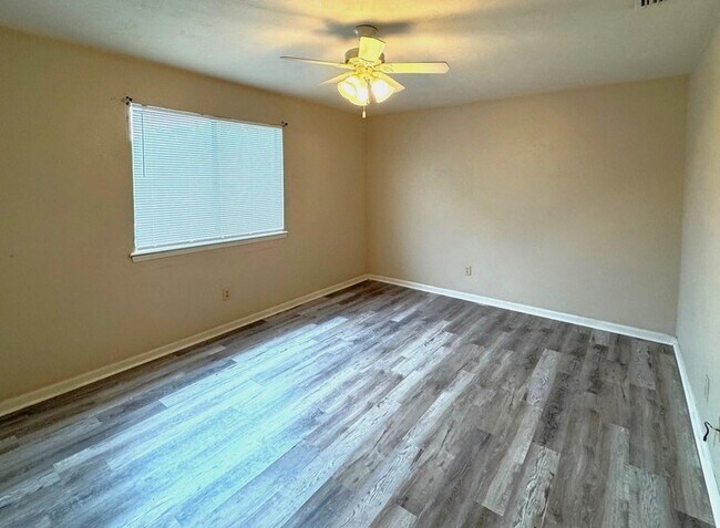 Foto del edificio - 1640 Willow Bend Way