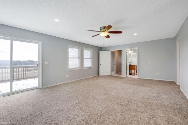 Building Photo - 16735 Xylite St NE