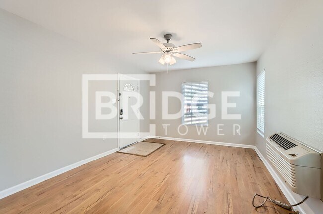 Foto del edificio - 224 E Boyd St