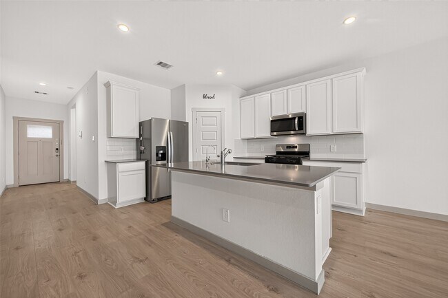 Building Photo - 3206 Langley Bnd Ln