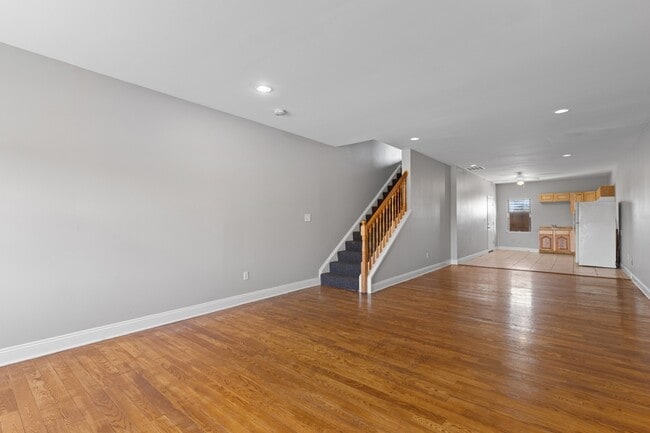 Building Photo - 1005 N Arlington Ave