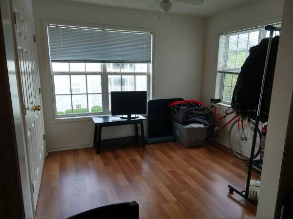 Foto principal - Room in Condo on Pardue Woods Pl