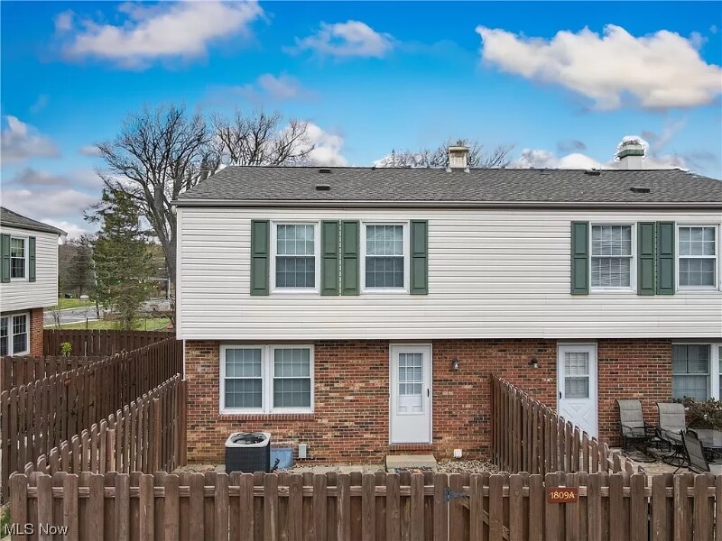 Primary Photo - 1809 Higby Dr