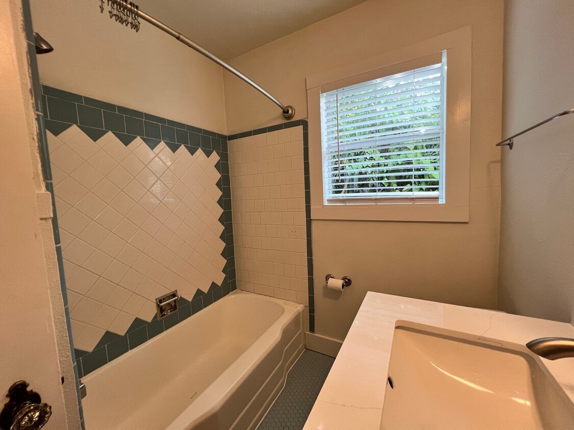 Foto principal - 927 Donaldson Ave