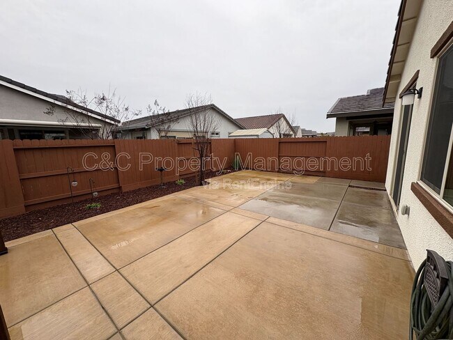 Foto del edificio - 7427 Tapiro Wy