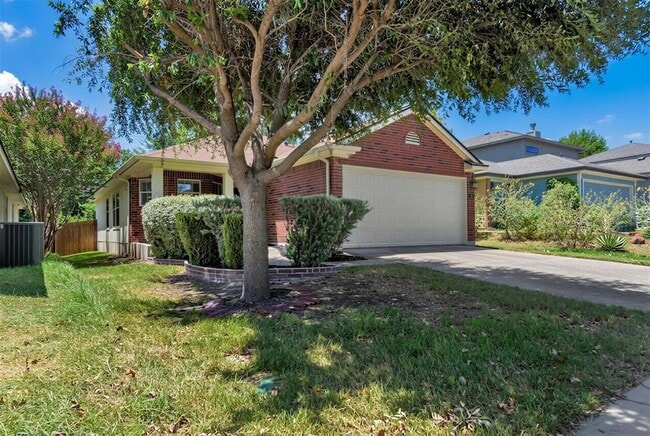 Building Photo - 5605 Bentsen Ln