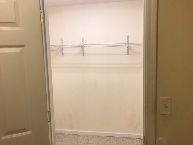 Master Walk-In Closet - 1000 E 7th CT