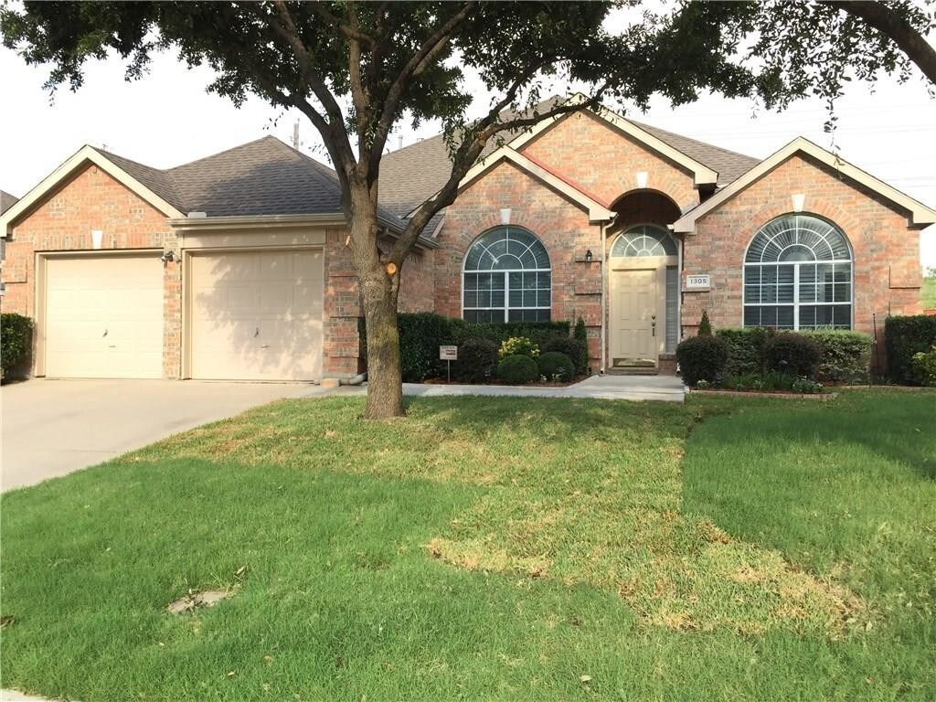 1305 Lakeridge Ln, Irving, TX 75063 House Rental in Irving, TX