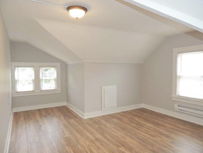 Foto del edificio - 2803 Avondale Ave