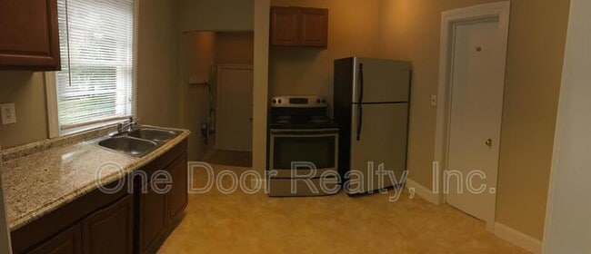 Photo - 1107 Richmond Rd Apartment