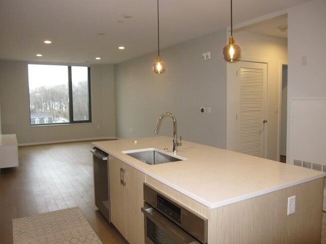 Building Photo - 57 Quincy Shore Dr