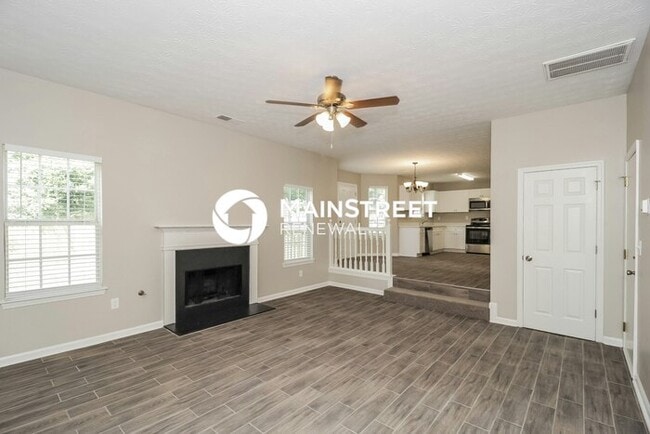 Building Photo - 4 Bedroom Pet-Friendly Home in Union City,...