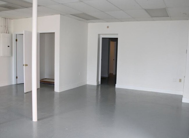 Building Photo - 1757 Savannah Hwy