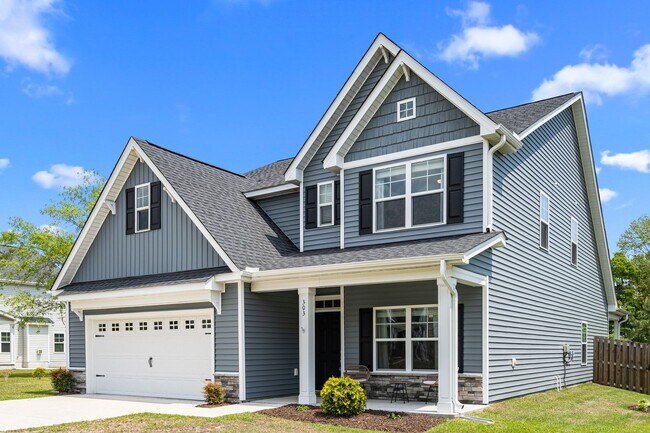 Foto del edificio - 4 Bedroom Home in Sneads Ferry