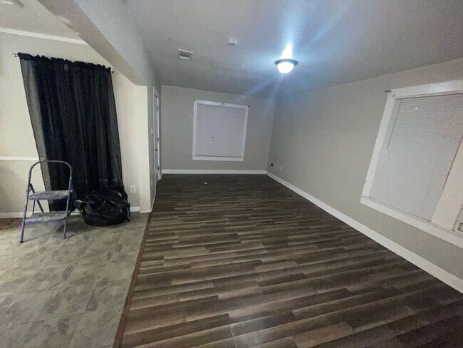 Foto del edificio - 3 bedrooms 2 baths - Section 8 Accepted