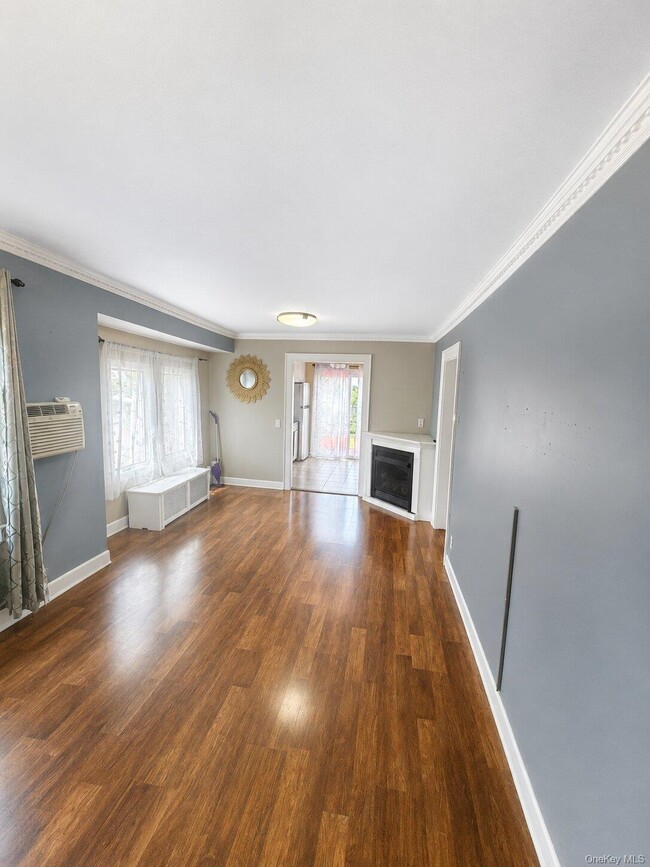 Building Photo - 804 Nassau St