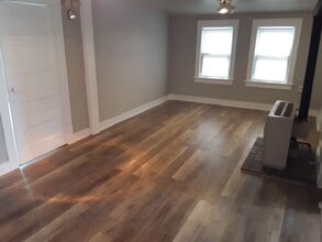 Building Photo - 1204 Shawano Ave