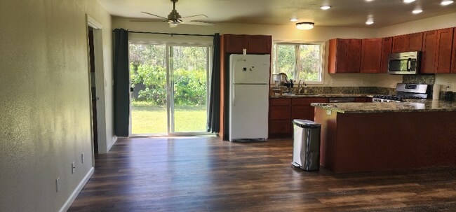 Foto del edificio - 11-3428-3428 Plumeria St