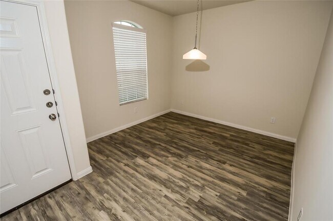 Building Photo - 2419 Lago Mirado Wy