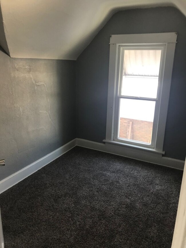 Foto del edificio - GREAT LOCATION! ADORABLE HOME!!