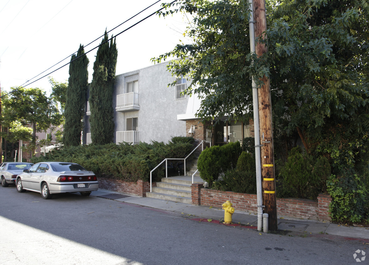 Building Photo - 11126 Acama St