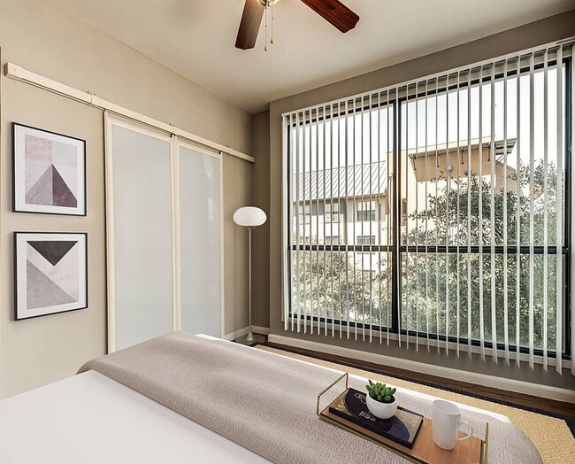 Building Photo - 5739 Henry Cook Blvd