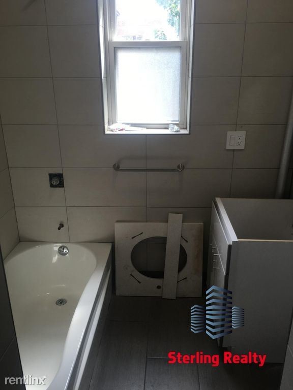 Building Photo - 4112 20th Ave