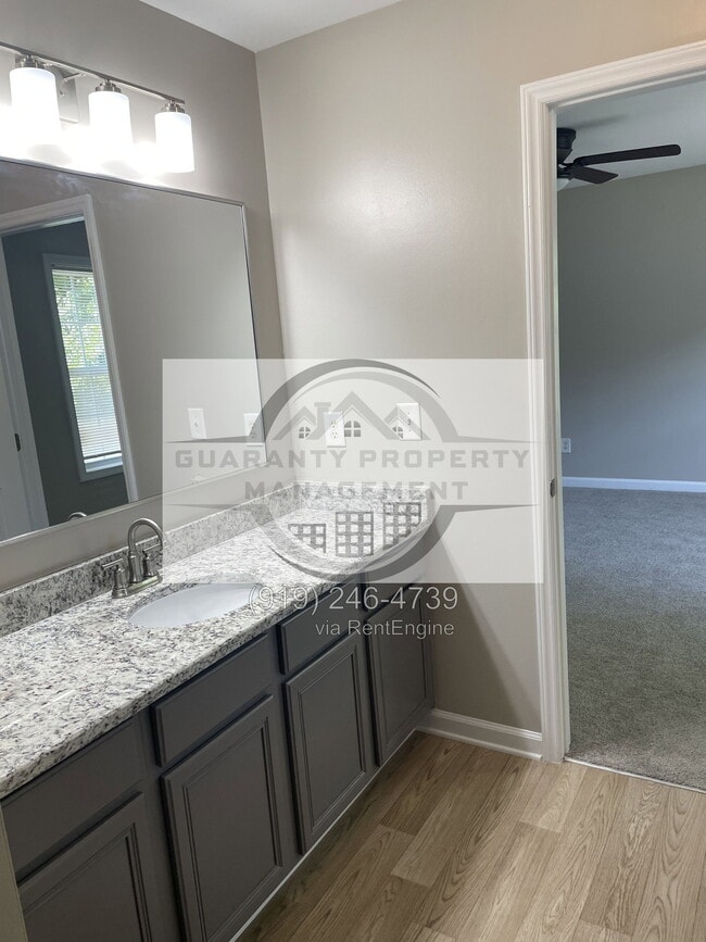 Building Photo - 3520 Tuckland Dr