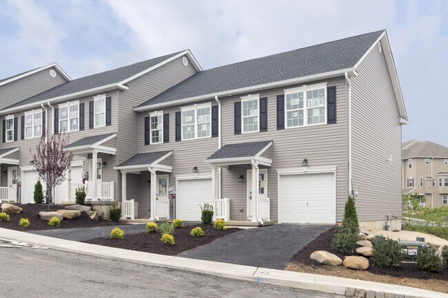Building Photo - 2033 Arey Ln