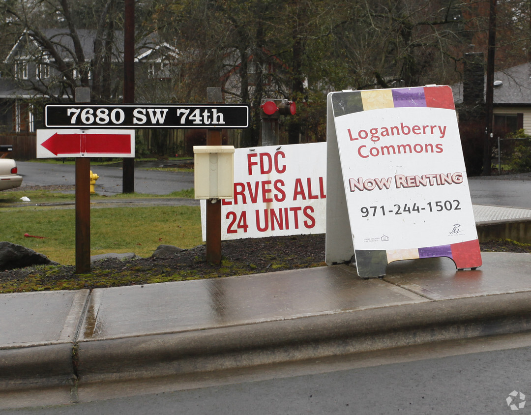 Building Photo - Loganberry Commons