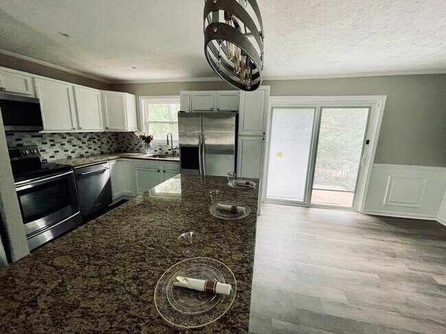 Building Photo - 3193 Abbeywood Dr