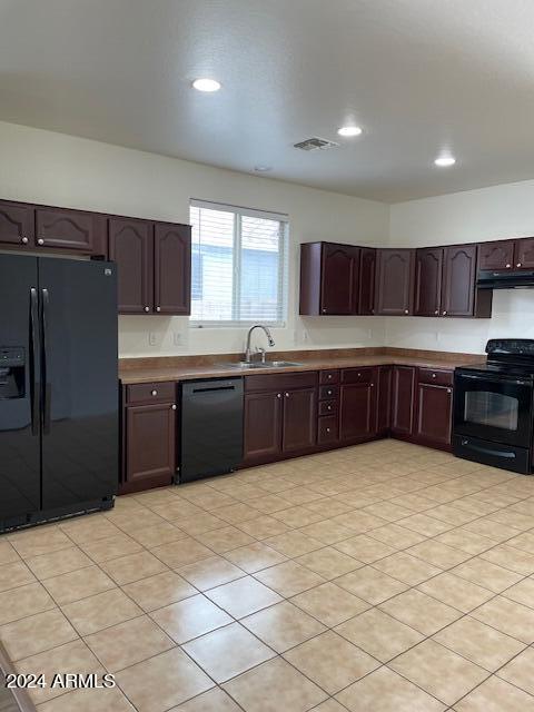 Building Photo - 17822 W Tonto St