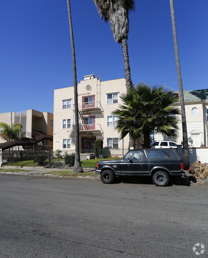 915 S Kenmore Ave, Los Angeles, CA 90006 Apartments Los Angeles, CA