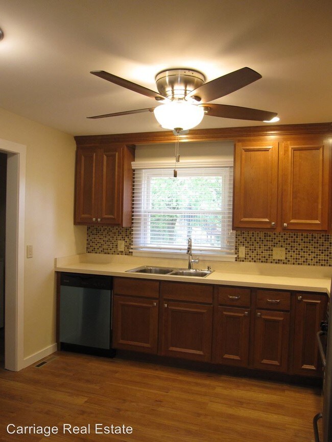 Building Photo - 3 br, 1 bath House - 378 Council Trail