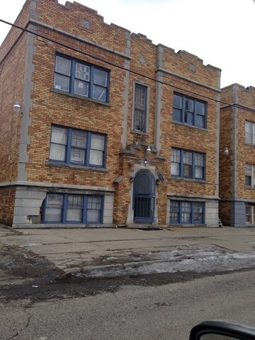 Primary Photo - 3737 Scovel Pl